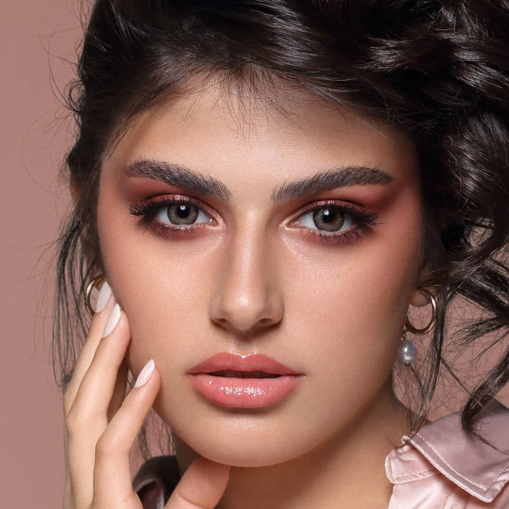 بيلا ألموند جراي (سنوية)
