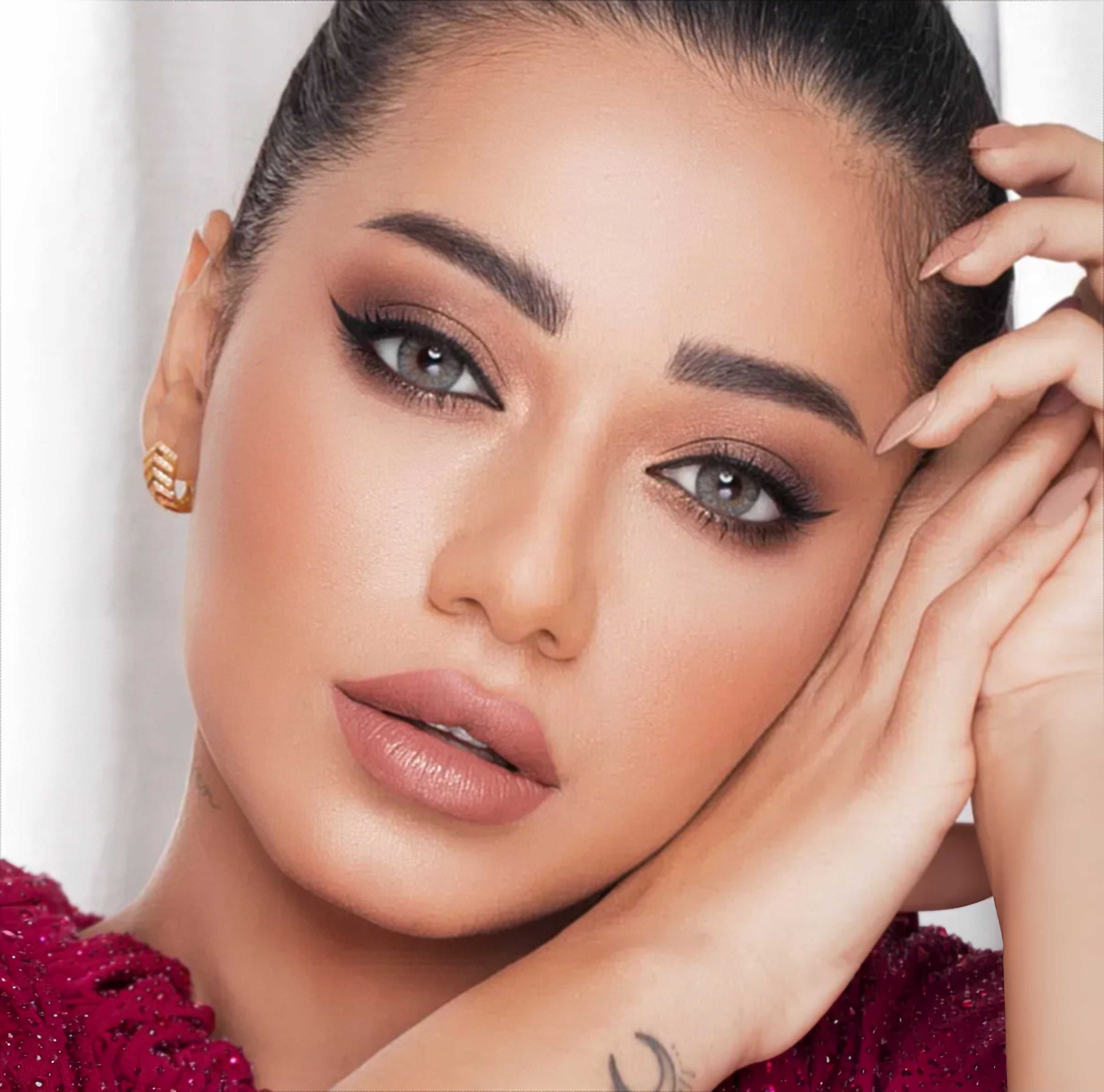 Luminous Latin Gray (Monthly)